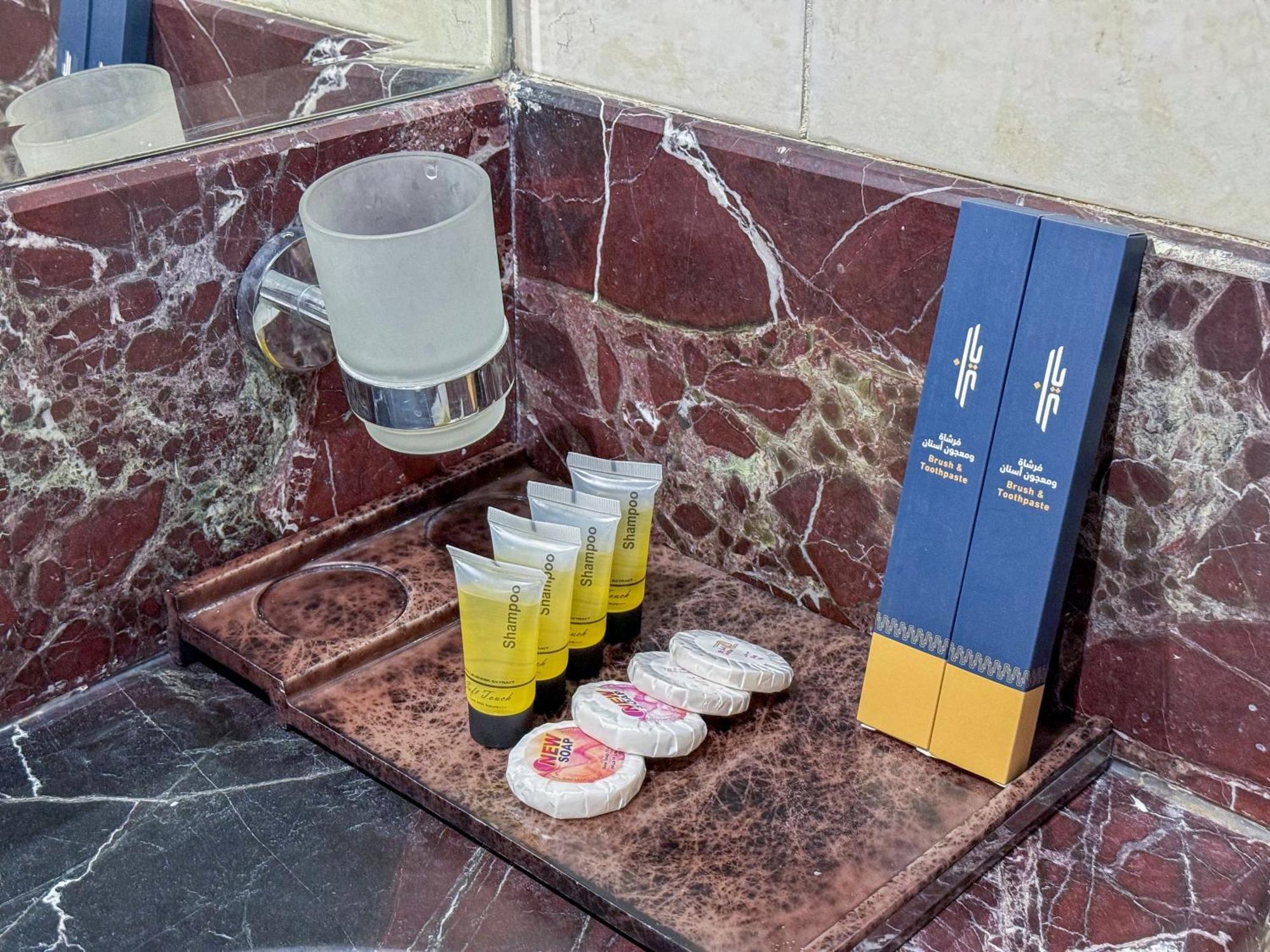 Rabwat Al Safwah Golden Hotel Medina Екстер'єр фото